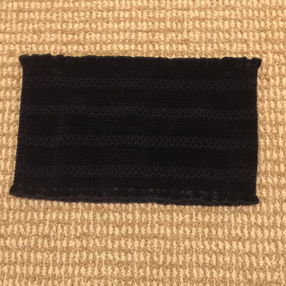 Silence & Noise Black Velvet Bandeau Top M/L - Picture 9 of 9